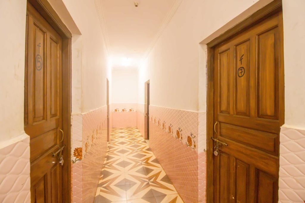 Калангут: krishna inn
