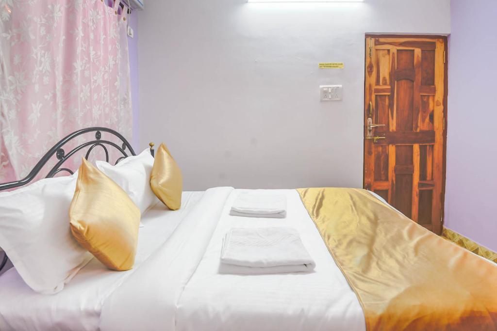 Калангут: Calangute Inn