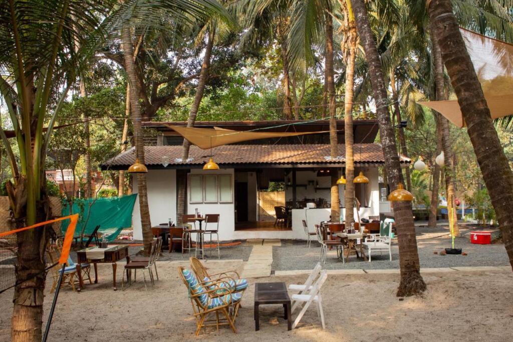 Пляж Мандва: Moonstone Hammock Alibaug