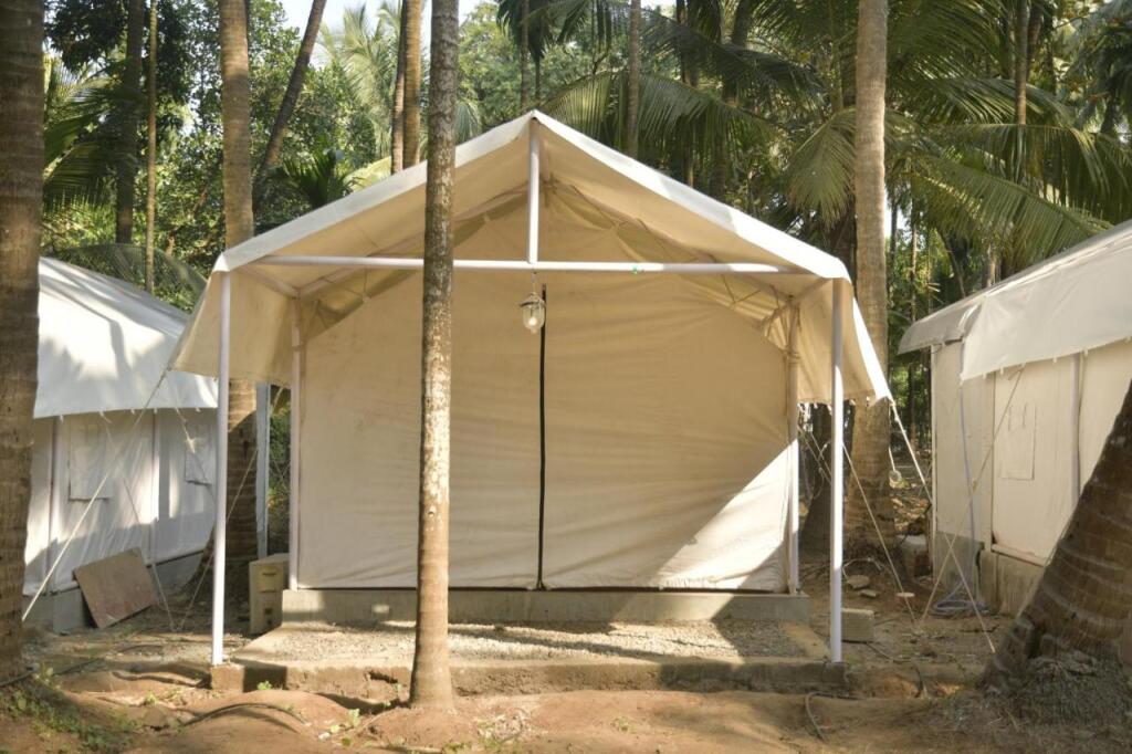 Пляж Мандва: Moonstone Hammock Alibaug