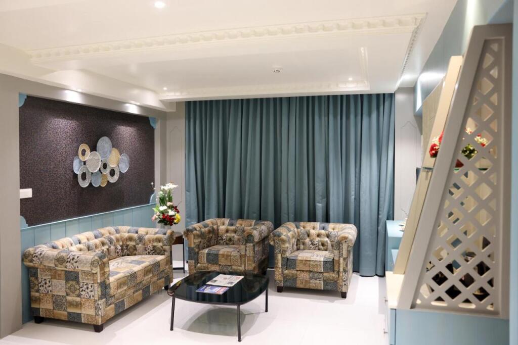 Мангалур: AJ Grand Hotel