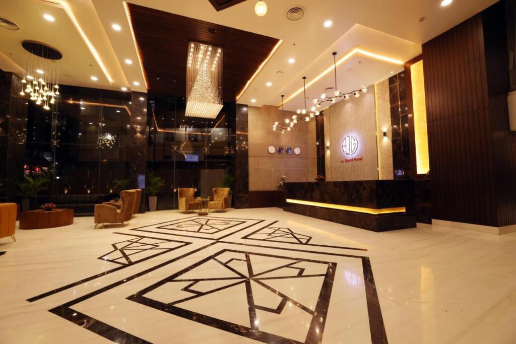 Мангалур: AJ Grand Hotel