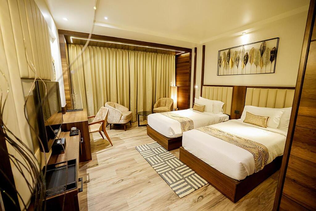Мангалур: AJ Grand Hotel