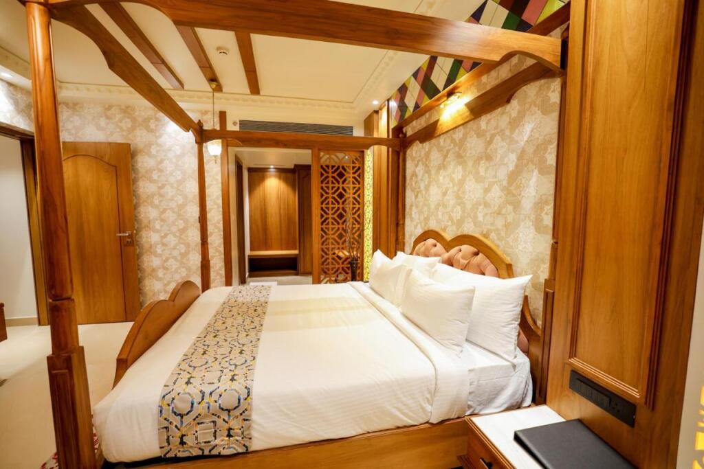 Мангалур: AJ Grand Hotel