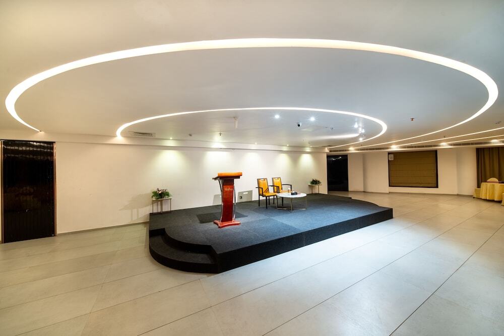 Велламундра: Fezinn Hotel