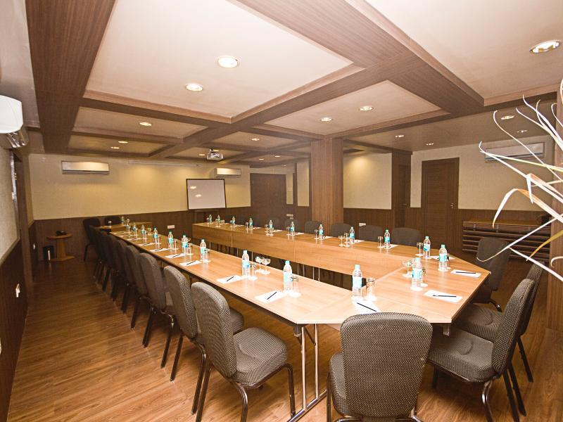 Панаджи: Sandalwood Resorts Pvt. Ltd.