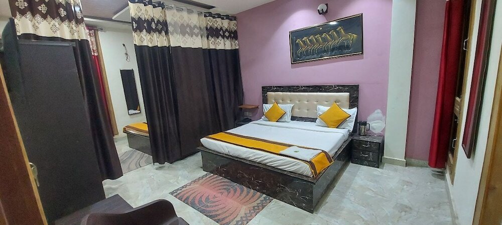 Матхура: Hotel Virasat Palace