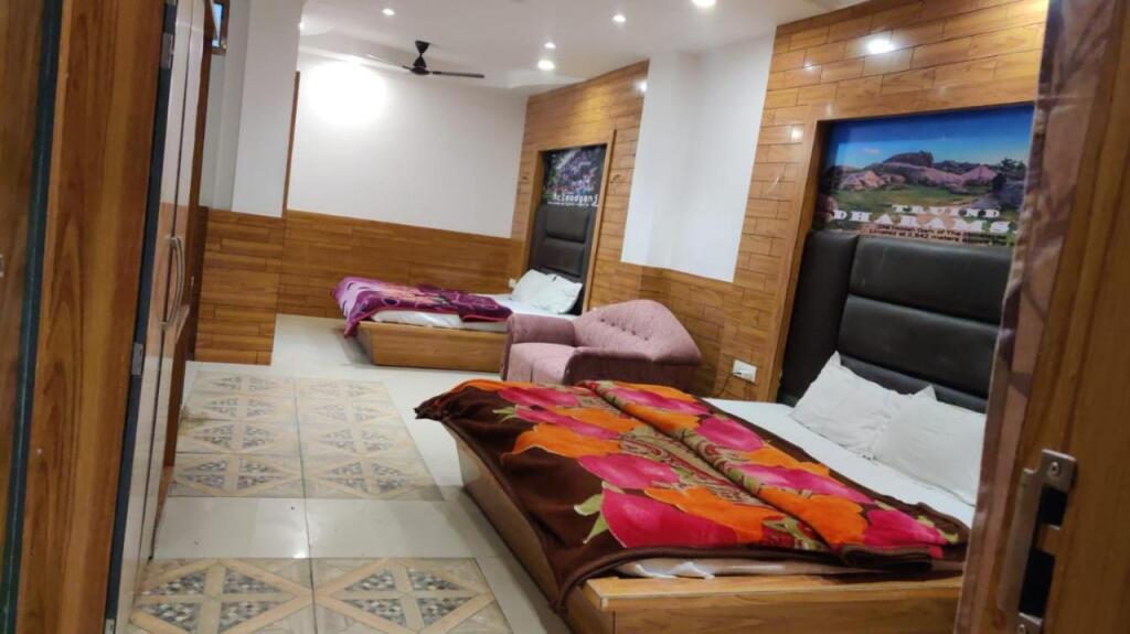 Дармсала: lord krishna boutique stay