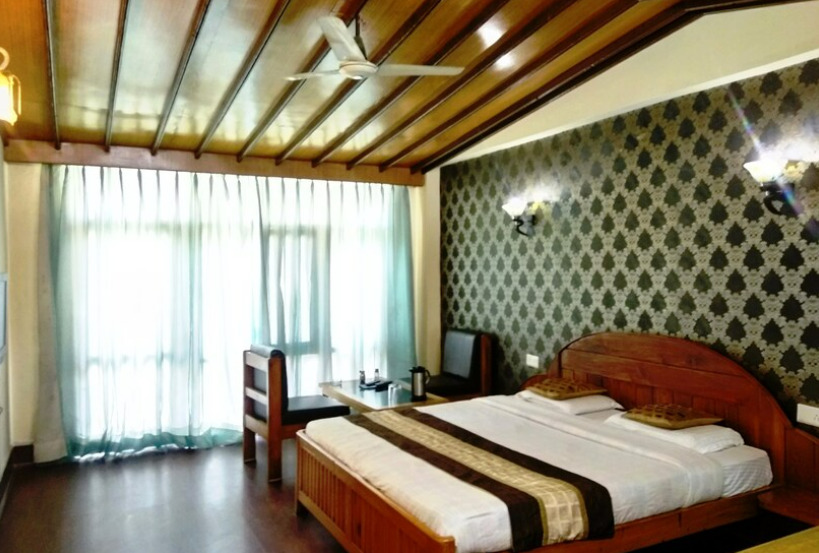Мератх: Parwati Inn Ranikhet