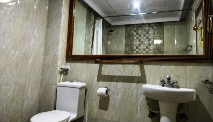 Мератх: Parwati Inn Ranikhet