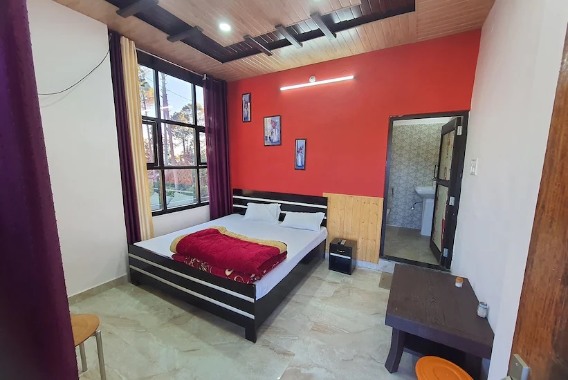 Мератх: Devki Palace Ranikhet