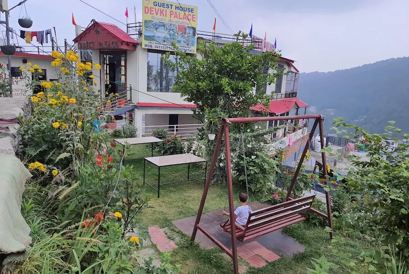 Мератх: Devki Palace Ranikhet