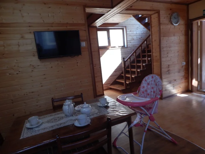 Прибрежное (Сакский район): Semejnyij Dvorik Guest House