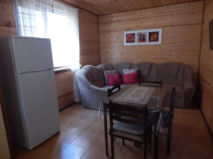 Прибрежное (Сакский район): Semejnyij Dvorik Guest House