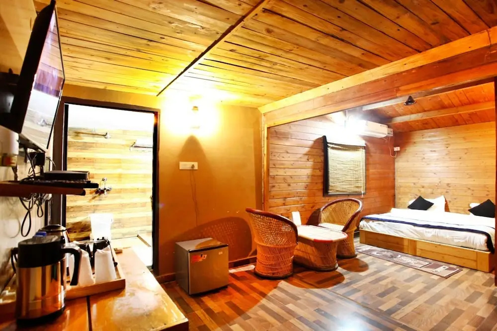 Наинитал: Vanasthali Jungle Resort Jim Corbett