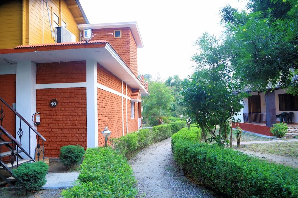 Наинитал: Vanasthali Jungle Resort Jim Corbett
