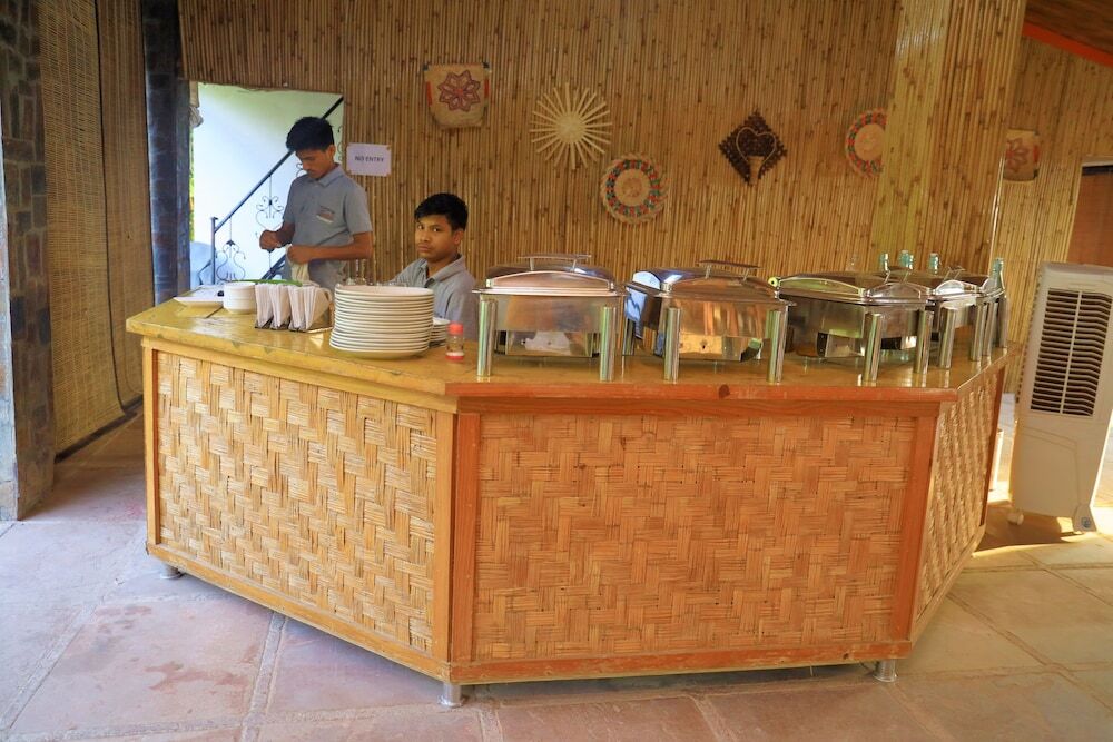 Наинитал: Vanasthali Jungle Resort Jim Corbett