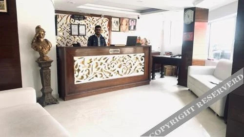 Массури: Hotel Royal Classic @ Mall Road Mussoorie