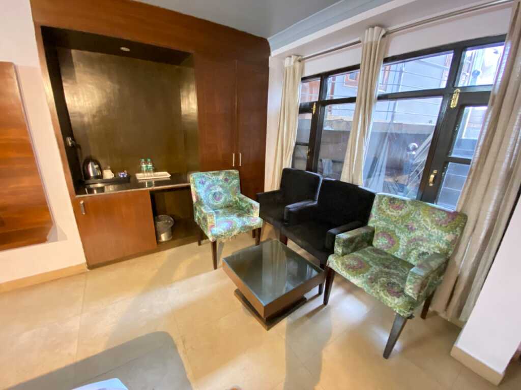 Массури: Beyond Stay Paradise Continental Mussorie