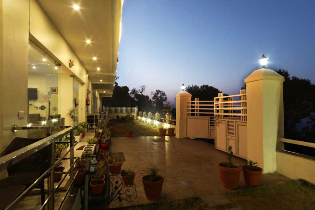Массури: Js Inn Mussoorie