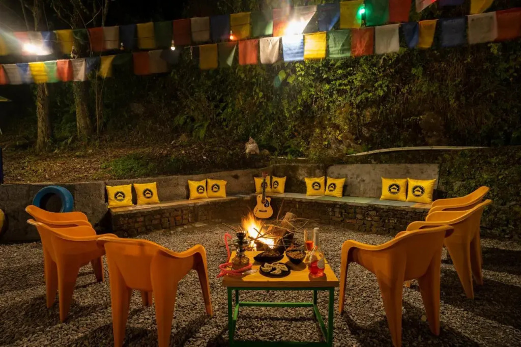 Массури: The Hosteller Mussoorie By The Streamside
