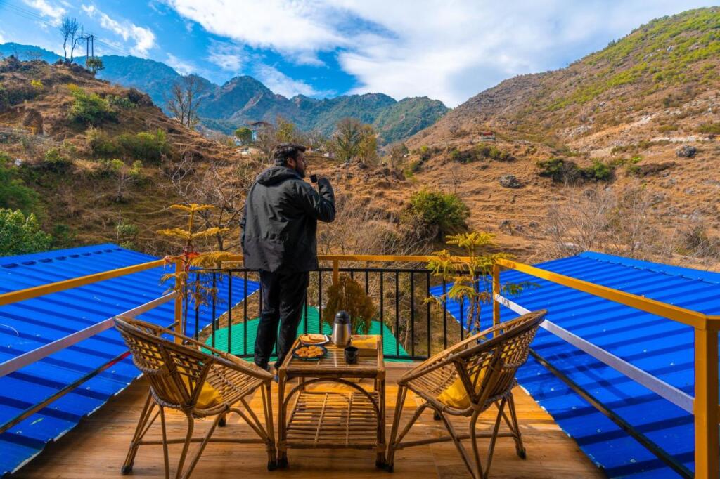 Массури: The Hosteller Mussoorie By The Streamside