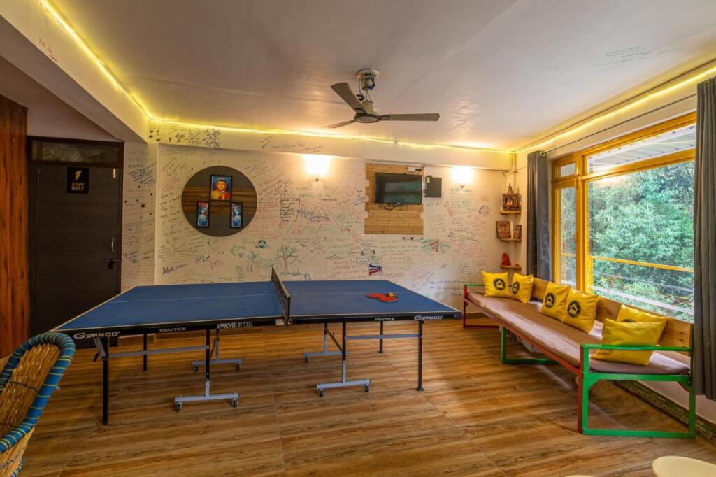 Массури: The Hosteller Mussoorie By The Streamside