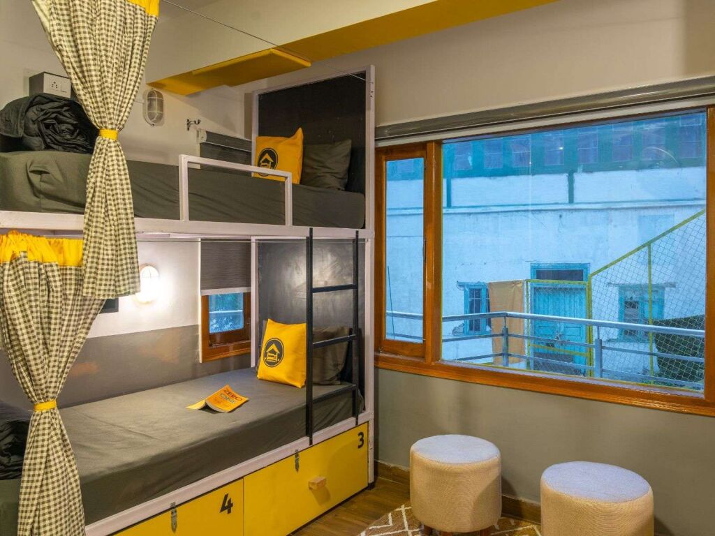 Массури: The Hosteller Mussoorie, Mall Road