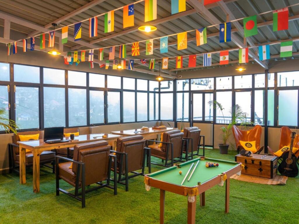 Массури: The Hosteller Mussoorie, Mall Road