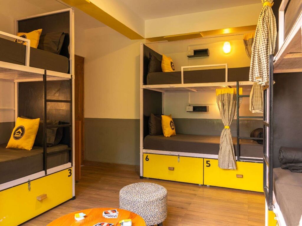 Массури: The Hosteller Mussoorie, Mall Road