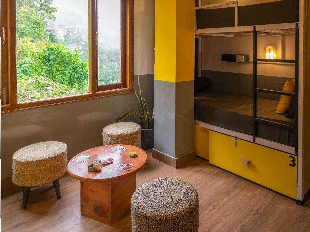 Массури: The Hosteller Mussoorie, Mall Road