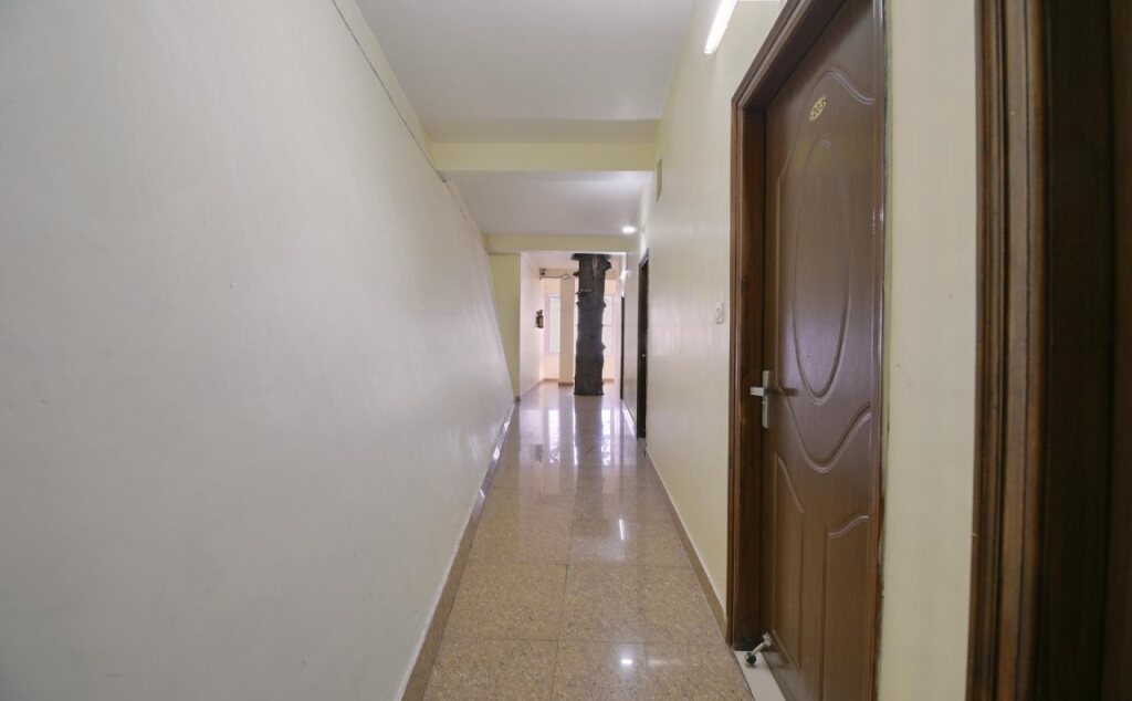Массури: Hotel The Super Mall Residency
