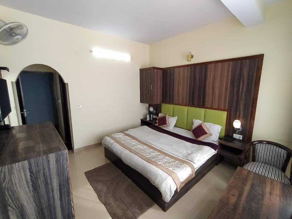 Массури: Hotel The Super Mall Residency
