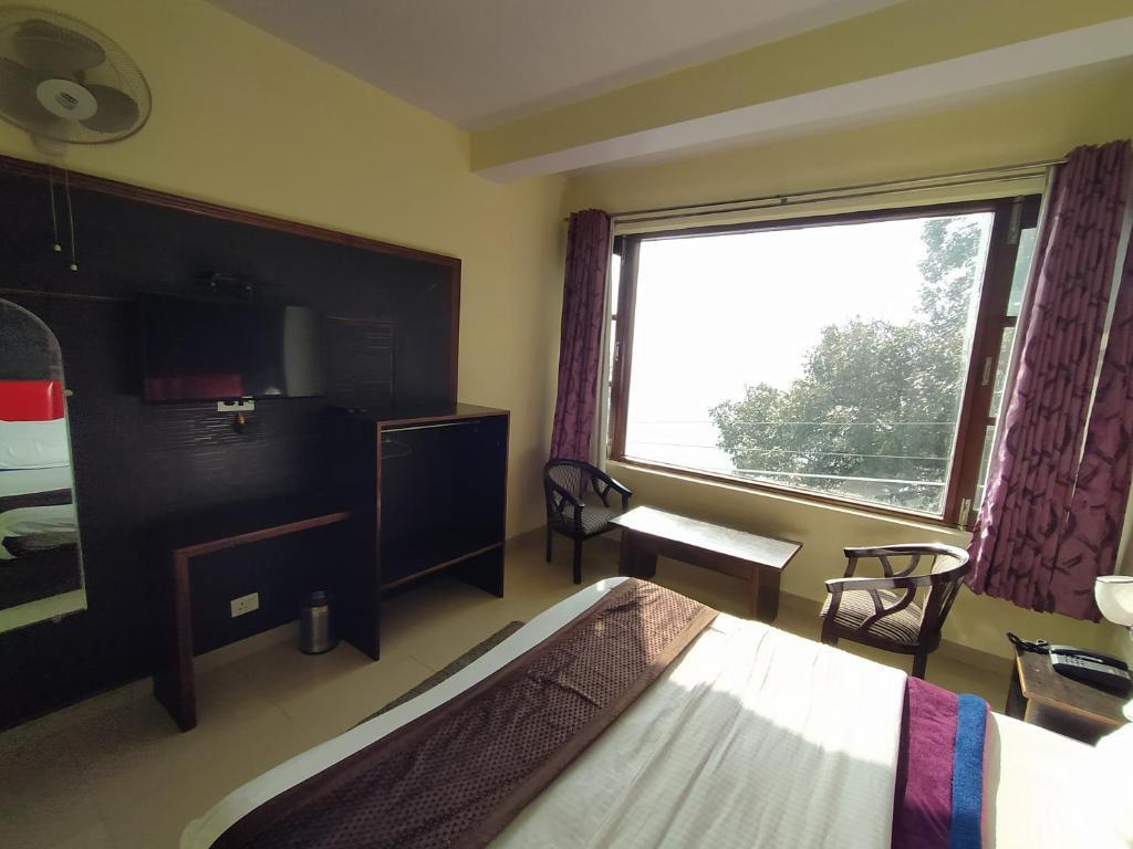 Массури: Hotel The Super Mall Residency