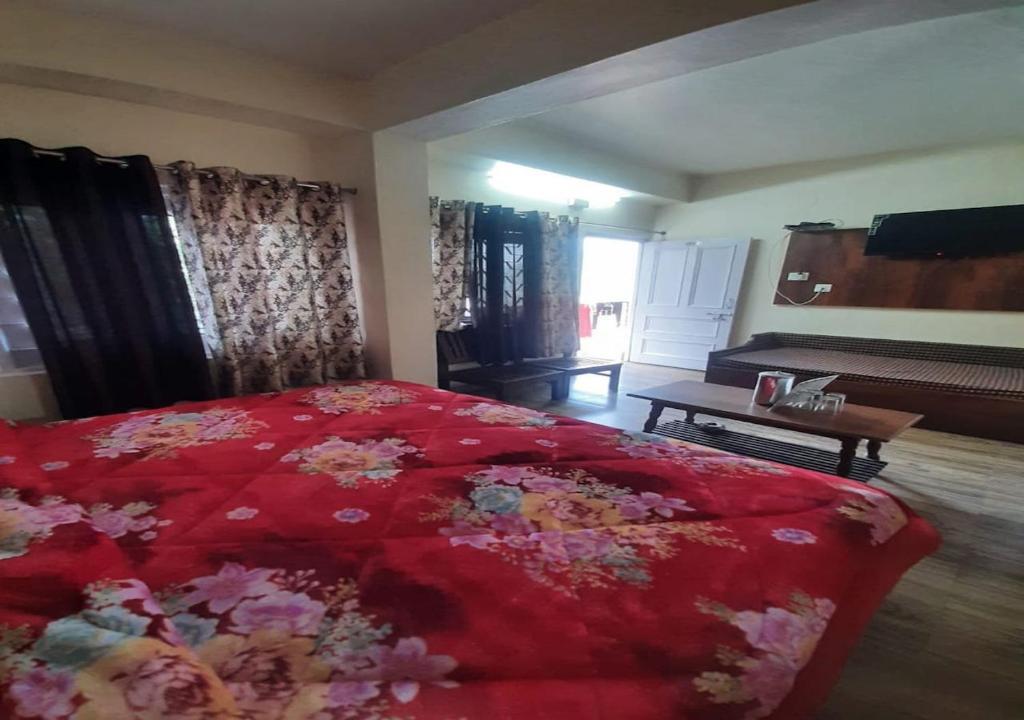 Массури: Hotel Saraswati