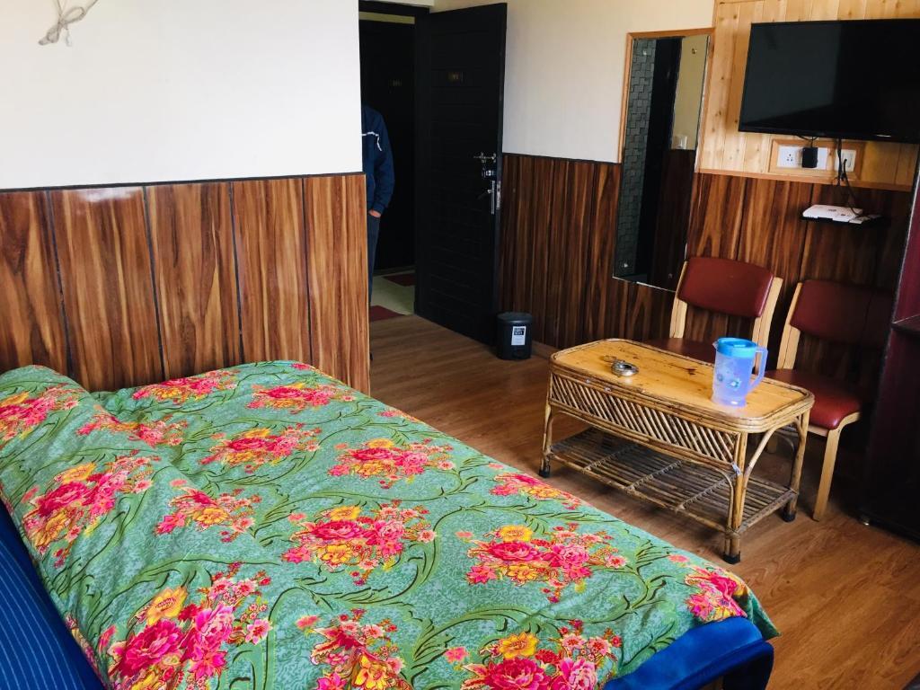 Массури: Hotel Prem G