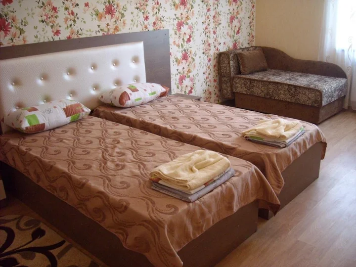 Саки: Mini Hotel