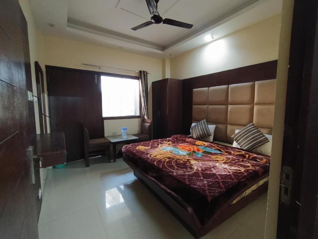 Массури: Hotel Shiva Palace