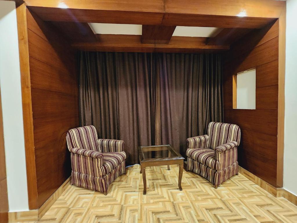 Массури: Hotel Himshri Mussoorie by Travellers Den
