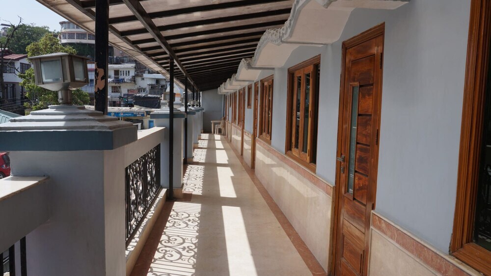 Массури: Goroomgo Apsara Mussoorie