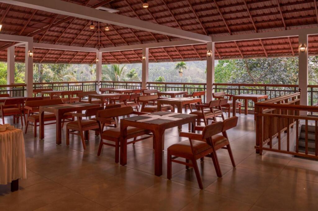 Велламундра: Terrace Resorts