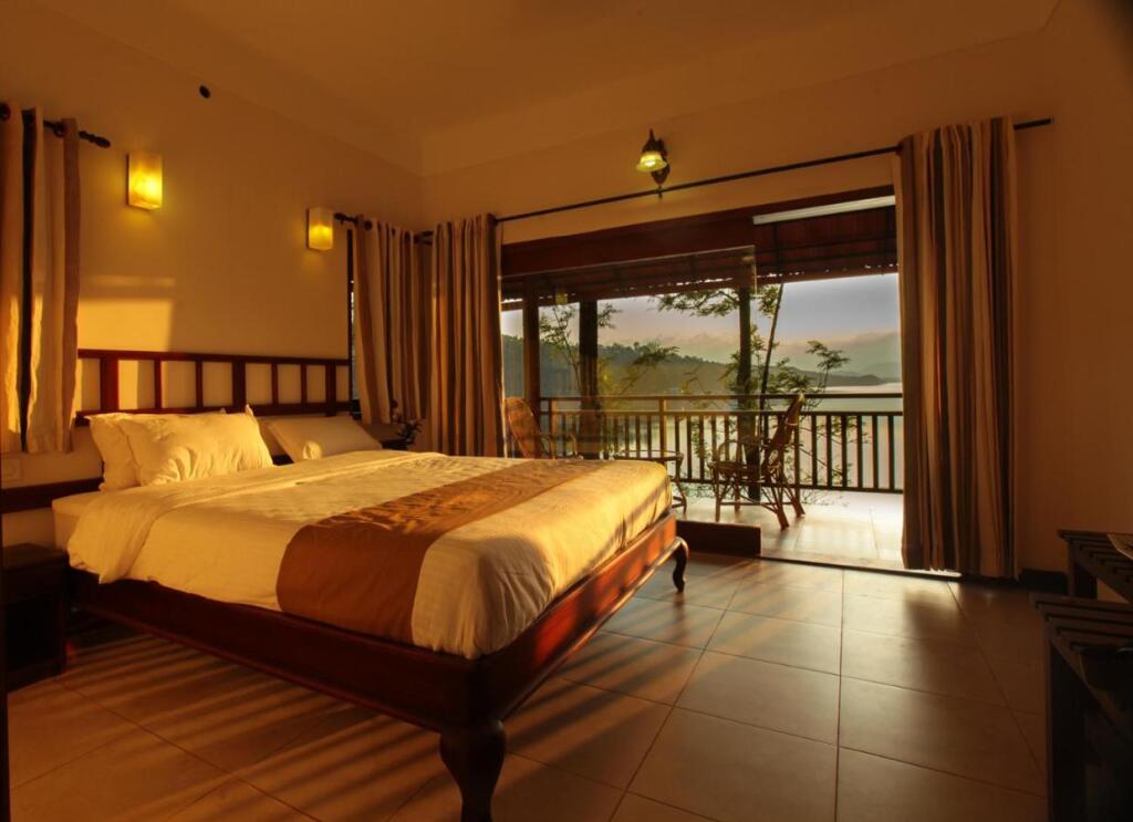 Велламундра: Terrace Resorts