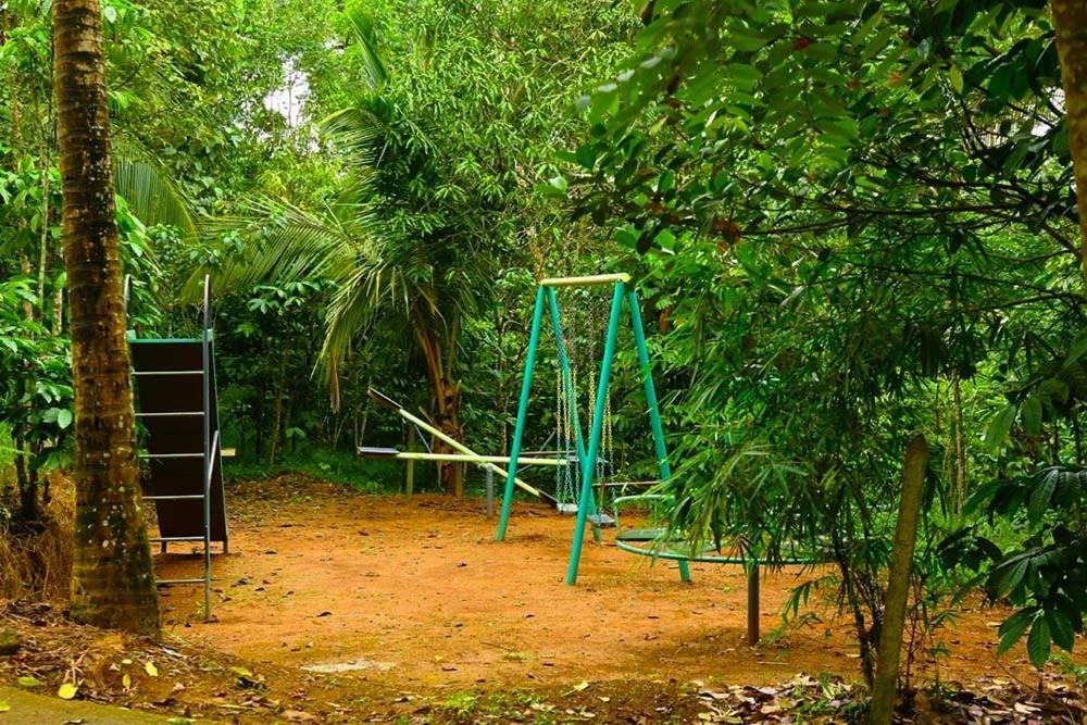 Султан-Батери: Shibi's Tea Garden Heritage