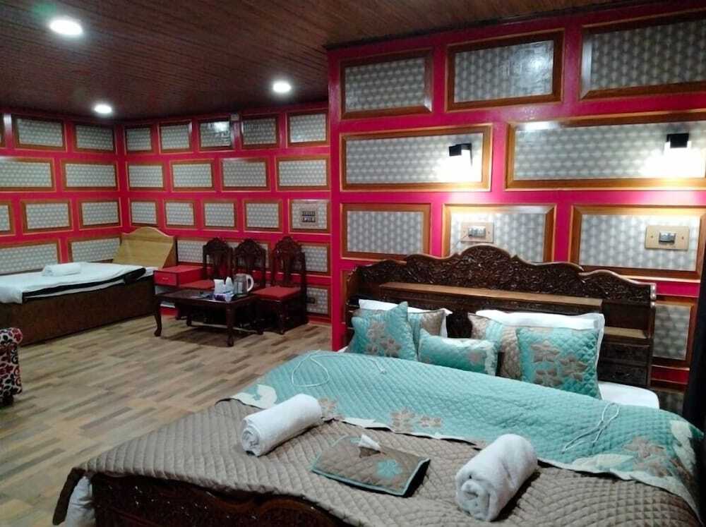 Пахалгам: Hotel Mughal India