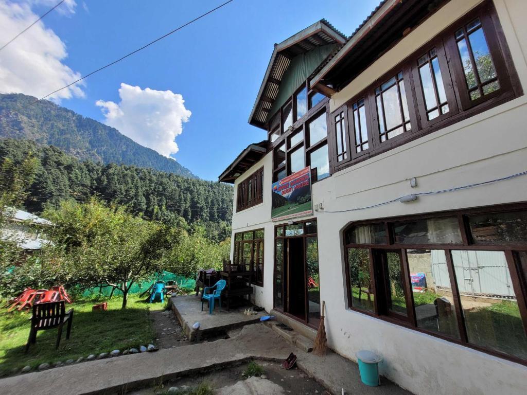 Пахалгам: Oyo Apple Garden Guest House