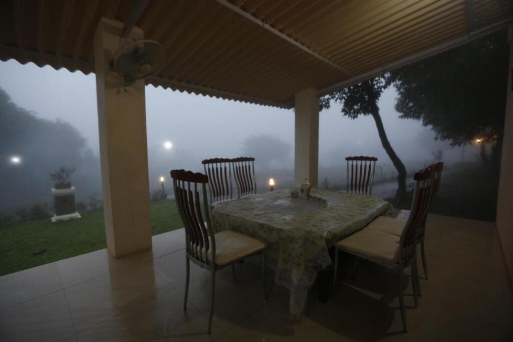 Олд-Махабалешвар: Ashoka Villa 3 BHK Mahabaleshwar