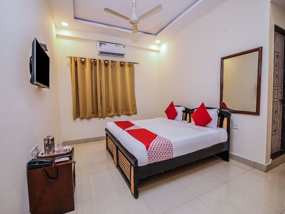 Лакхнау: OYO 4122 Amanda Hotel