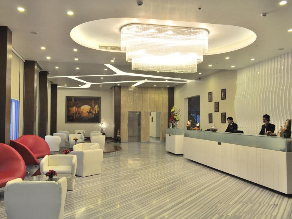 Лакхнау: The Grand JBR Hotel