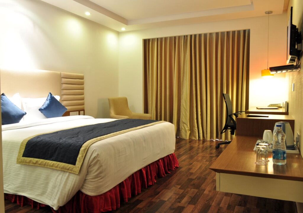Лакхнау: The Grand JBR Hotel