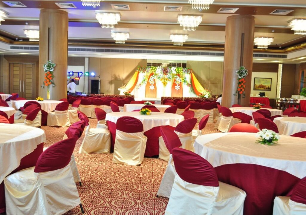 Лакхнау: The Grand JBR Hotel